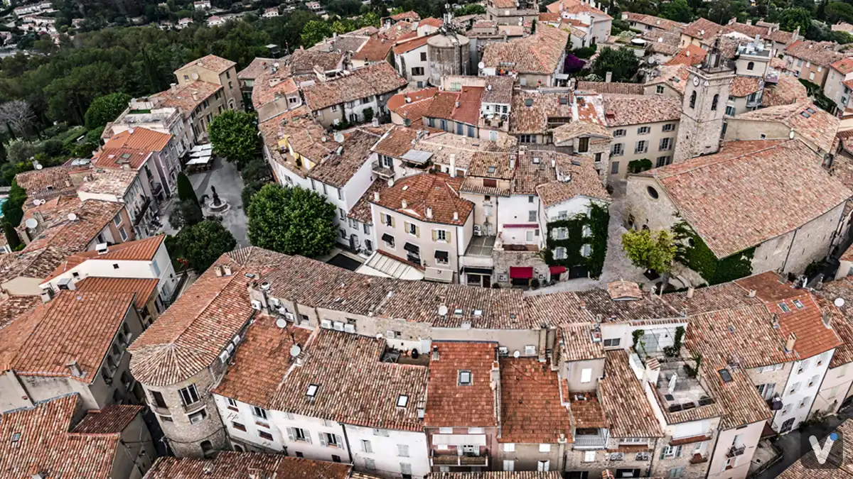 Mougins